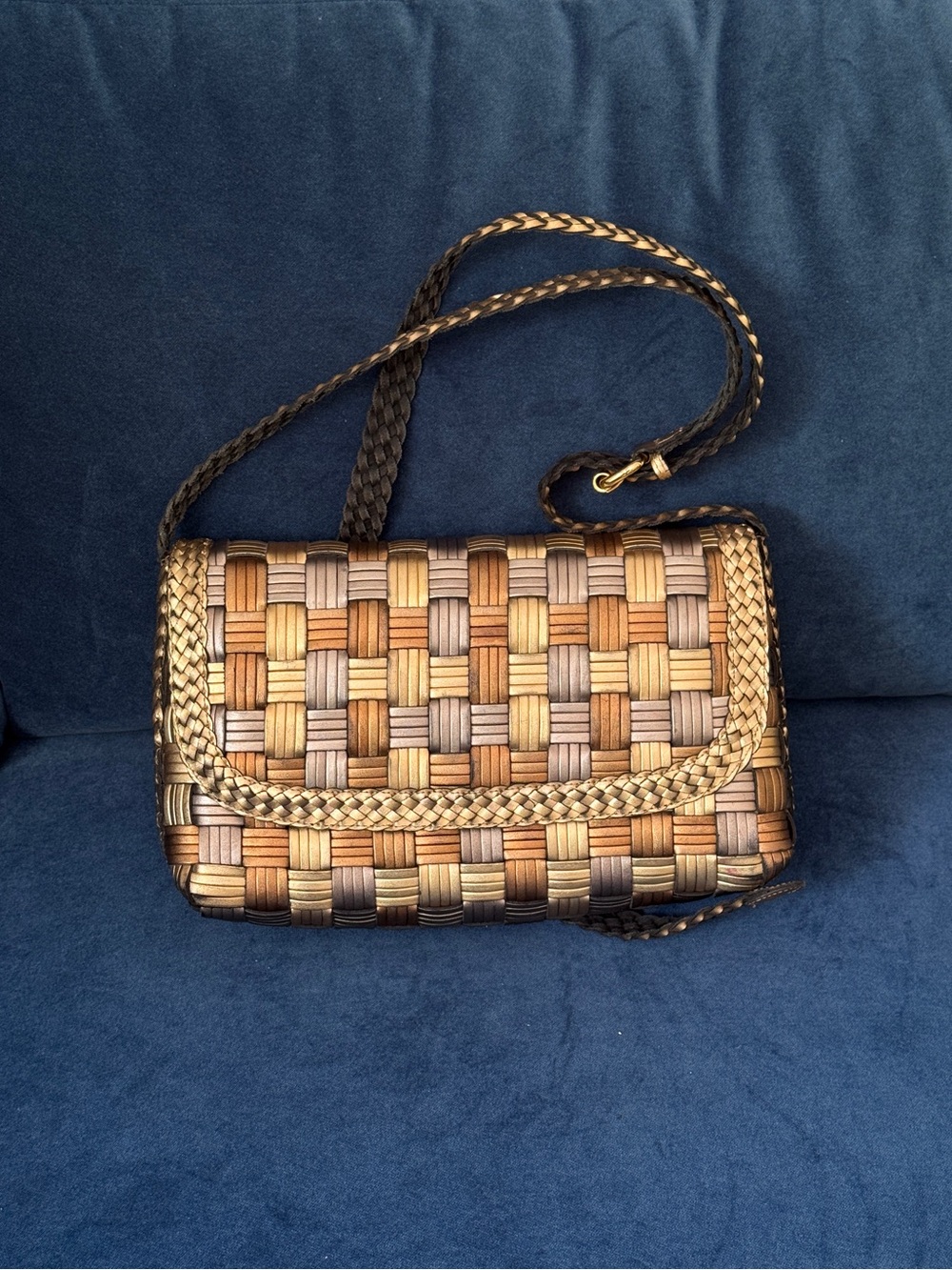 CEM Women's vintage Woven Leather Gold Copper Silver Women Crossbody Purse - Picture 8 of 9